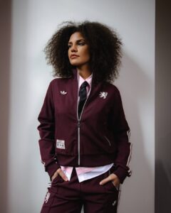 Adidas-Originals-e-Olympique-Lyonnais-Feminino-lancam-colecao-lifestyle-exclusiva-11-240x300 Adidas Originals e Olympique Lyonnais Feminino lançam coleção lifestyle exclusiva.