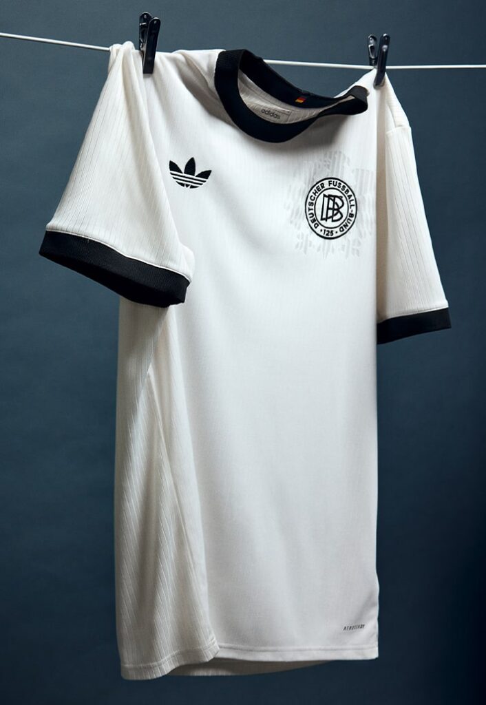 Alemanha-ganha-camisa-especial-da-Adidas-pelos-125-anos-03-706x1024 Alemanha ganha camisa especial da Adidas para celebrar 125 anos da DFB