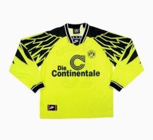 Borussia-Dortmund-lanca-camisa-inspirada-nos-anos-90-6-300x275 Borussia Dortmund revela uniforme inspirado nos anos 90