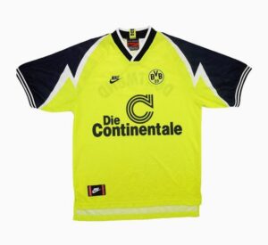 Borussia-Dortmund-lanca-camisa-inspirada-nos-anos-90-7-300x275 Borussia Dortmund revela uniforme inspirado nos anos 90