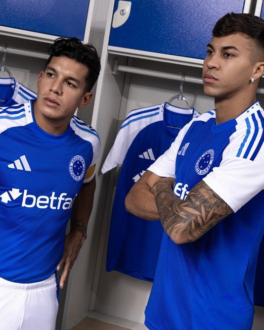 Camisa-titular-do-Cruzeiro-2025-2026-Adidas-05 Adidas apresenta a nova camisa titular do Cruzeiro para 2025-2026