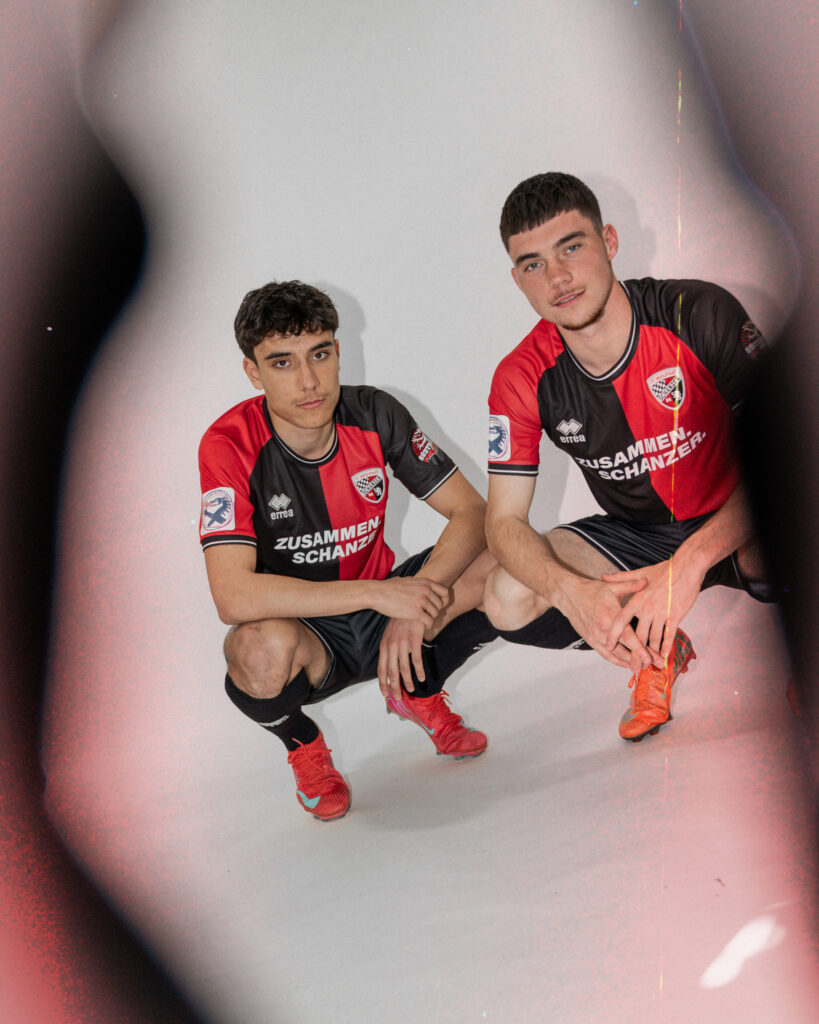 FC-Ingolstadt-04-lanca-camisa-especial-em-apoio-a-diversidade-e-tolerancia-05-819x1024 FC Ingolstadt 04 lança camisa especial em apoio à diversidade e tolerância