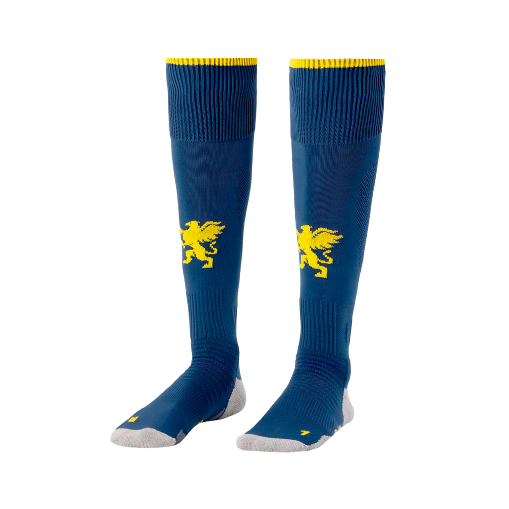 Genoa-CFC-revela-quarto-uniforme-em-homenagem-ao-aniversario-do-Boca-Juniors-22-1024x1024 Genoa CFC revela quarto uniforme 2024-25 em homenagem ao aniversário do Boca Juniors