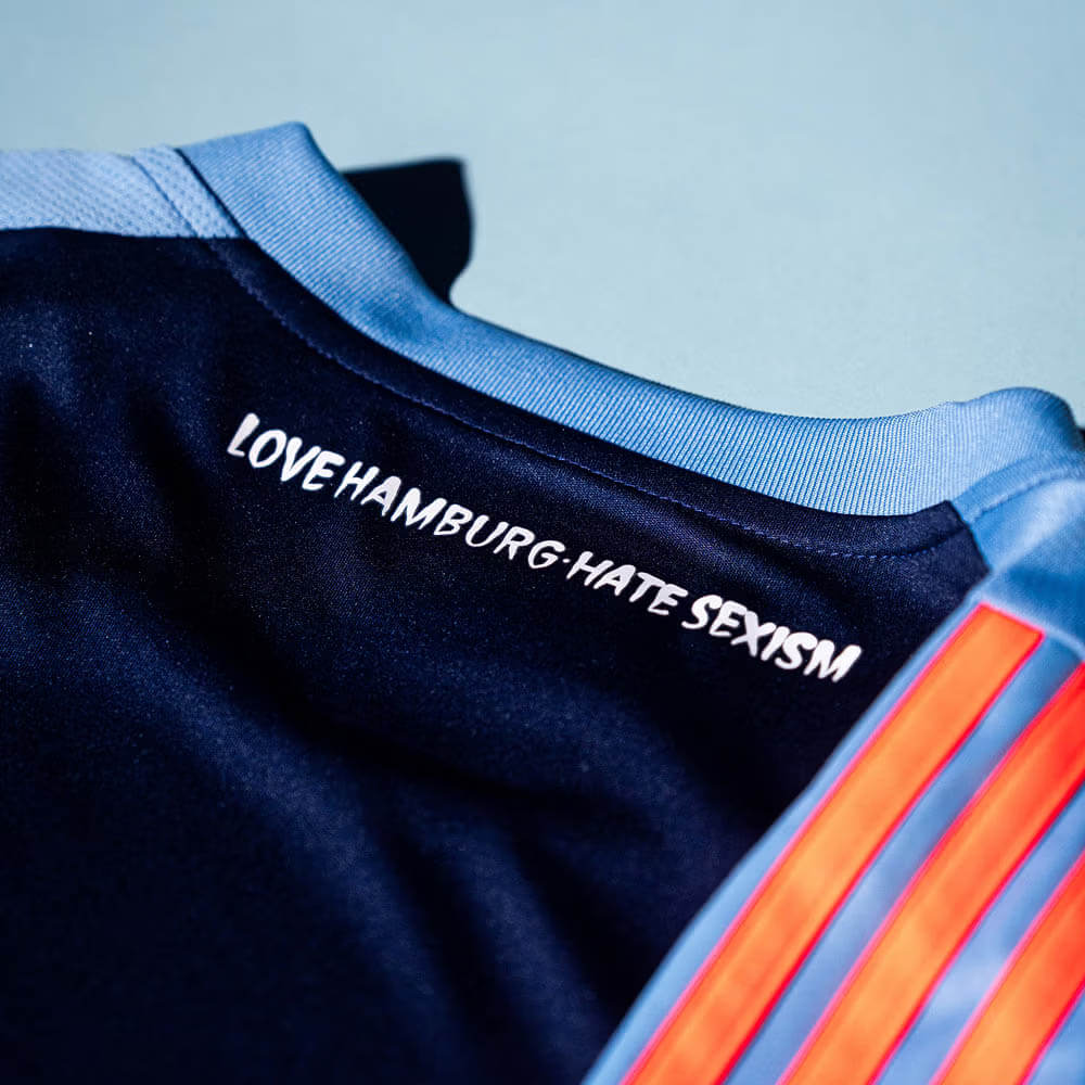 Hamburgo-SV-lanca-camisa-especial-pelo-Dia-Internacional-das-Meninas-10 Hamburgo SV lança camisa especial pelo Dia Internacional das Meninas 2024-25