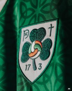 Umbro-apresenta-colecao-especial-para-o-St-Patricks-Day-2025-06-240x300 Umbro apresenta coleção especial para o St. Patrick’s Day 2025