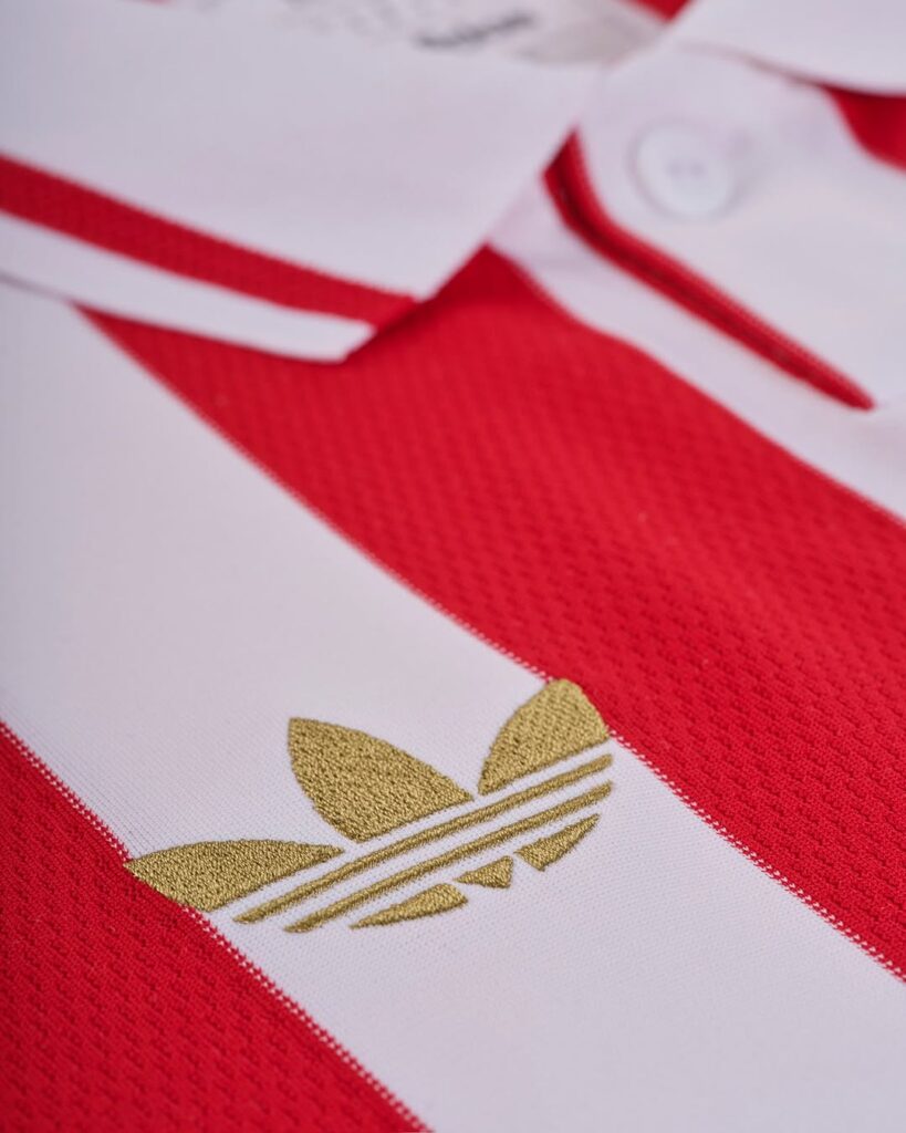 camisa-Centenario-Olympiacos-2025-03-819x1024 Adidas lança camisa para os 100 anos do Olympiacos