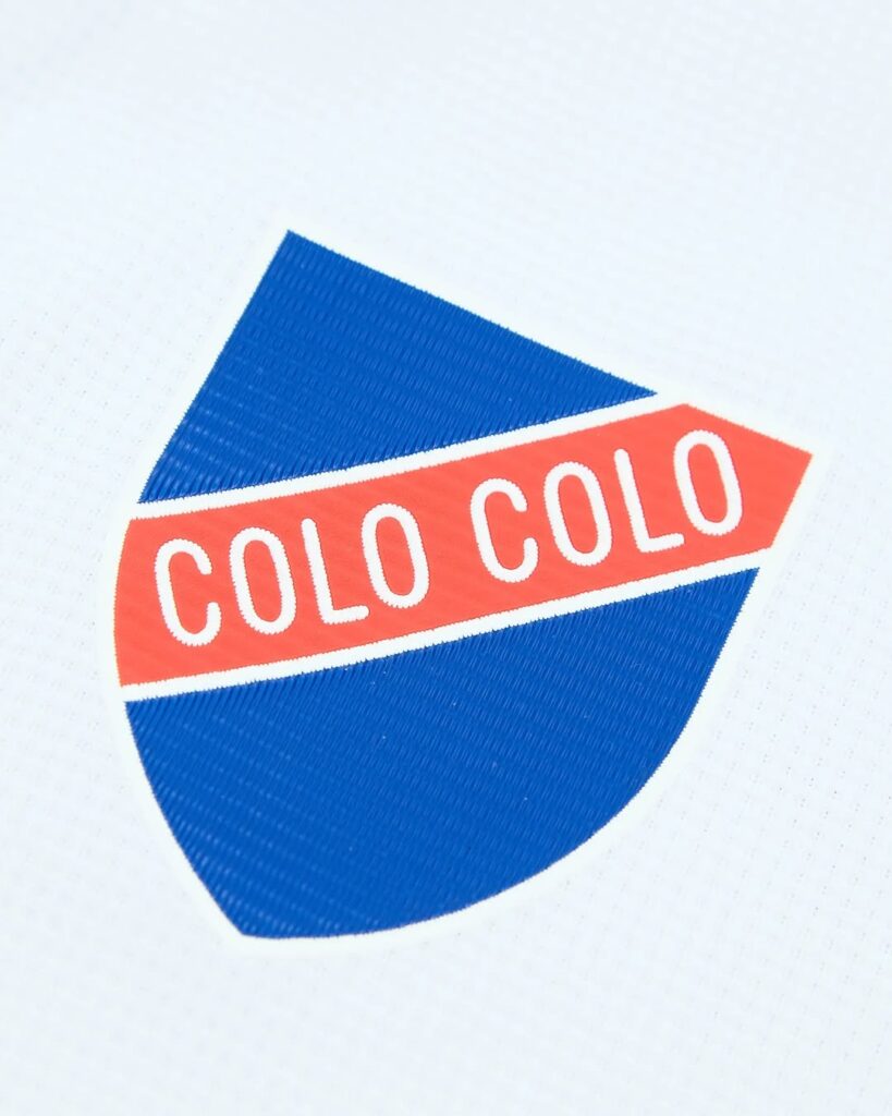 Colo-Colo-apresenta-camisa-especial-de-100-anos-feita-pela-Adidas-08-819x1024 Colo-Colo apresenta camisa especial de 100 anos feita pela Adidas