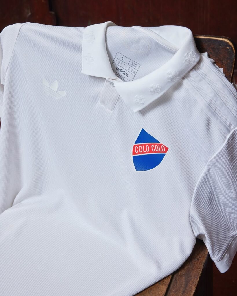 Colo-Colo-apresenta-camisa-especial-de-100-anos-feita-pela-Adidas-10-819x1024 Colo-Colo apresenta camisa especial de 100 anos feita pela Adidas